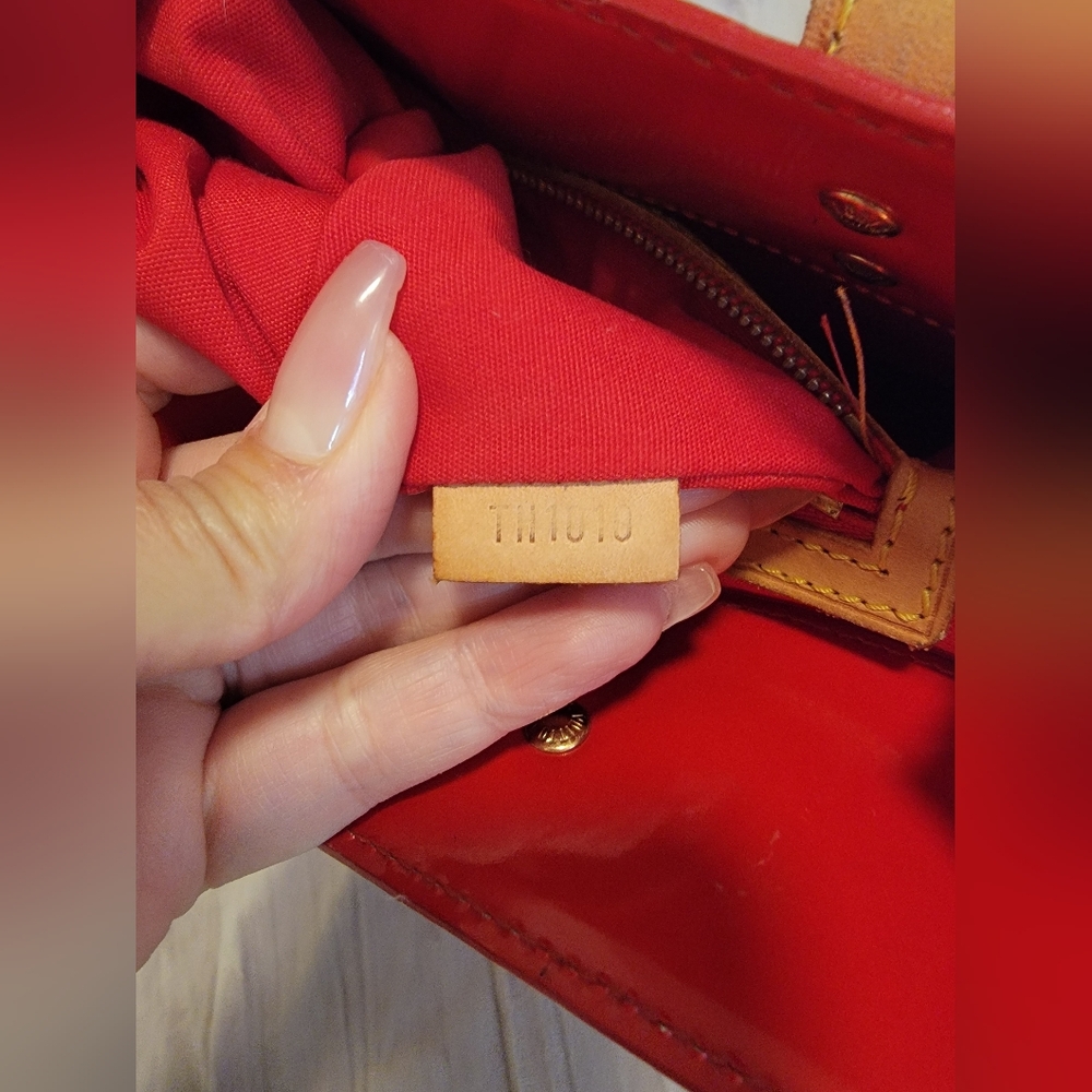 LOUIS VUITTON Monogram Vernis Reade MM Hand Bag Red Rouge LV Auth With Dust Bag - Picture 11 of 12